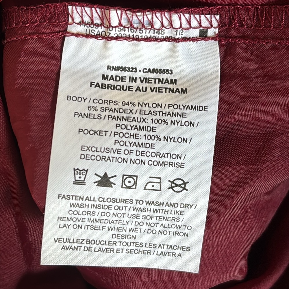 Nike | Sportswear Revolution Women's Sports Utility 1/2-Zip Jacket - Picture 13 of 13